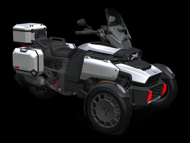 Can-Am Canyon XT 2026 — Sterling Silver Satin — Спереди справа