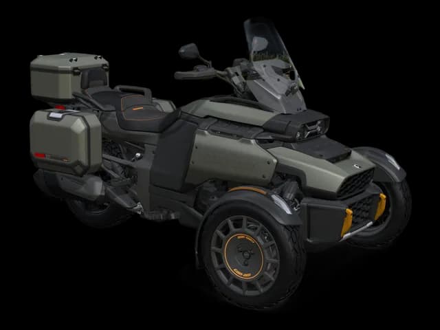 Can-Am Canyon Redrock 2026 — Moss Green Satin — Спереди справа