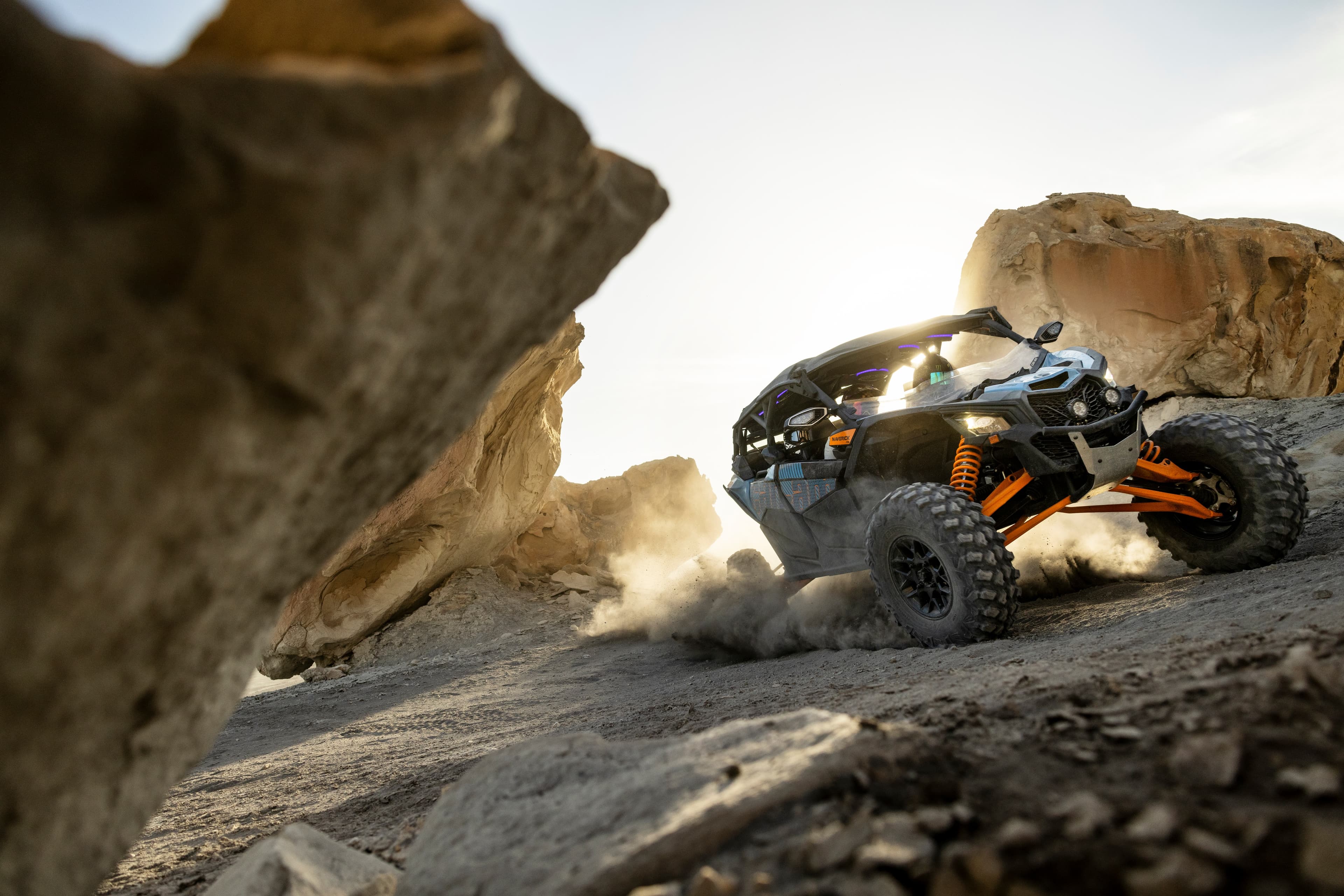 Maverick X3 MAX на каменистом участке