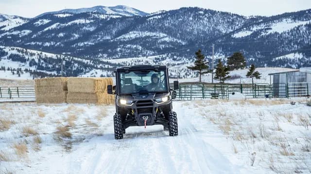 Defender на укатанном снегу