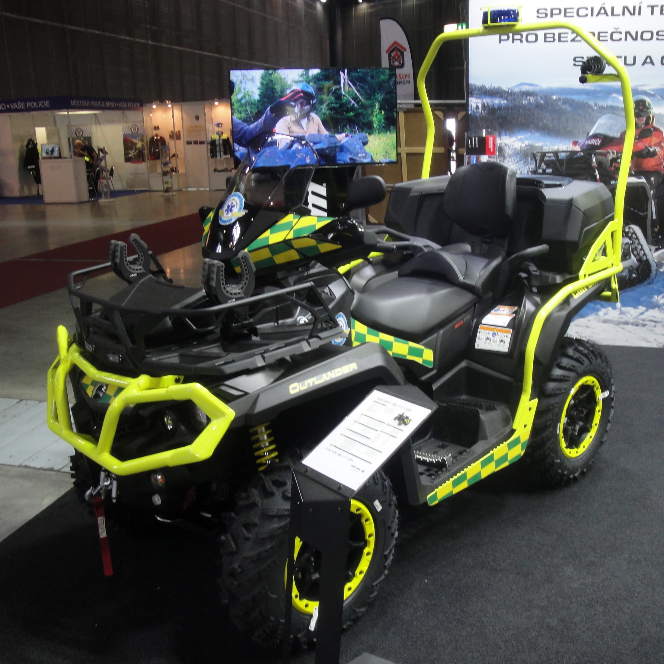 Can-Am Outlander MAX XT-P 1000R на выставке в Брно, 2019 год.