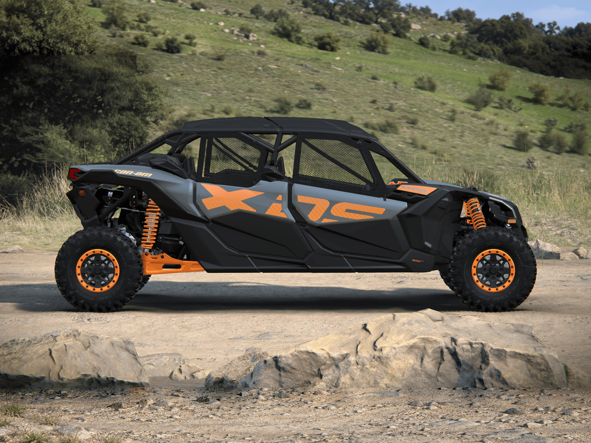 Can-Am Maverick X3 MAX X ds 2027, Dolomite Grey & Orange Crush, 0007VVF00 — Справа