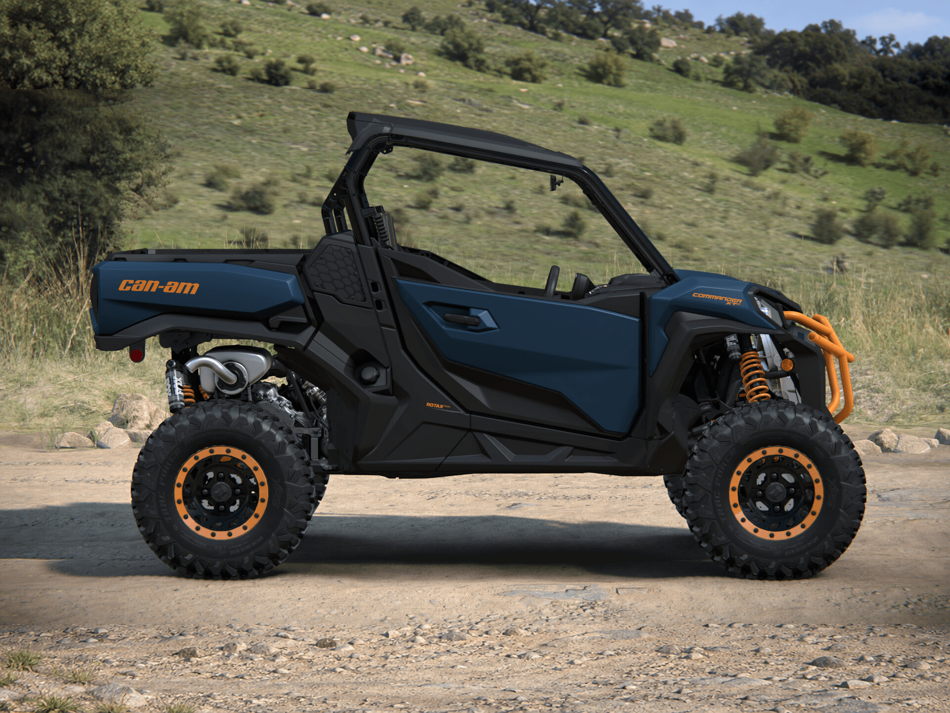Can-Am Commander XT-P 2027, Dusty Navy & Orange Crush, 0006YVC00 — Справа
