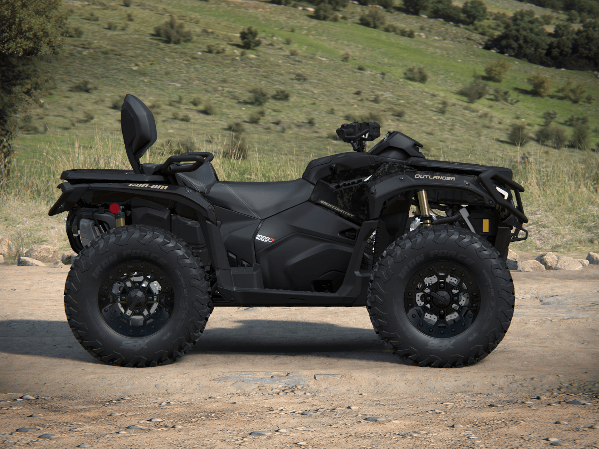 Can-Am Outlander MAX Backcountry 2027, 1000R, Multicam Dark Camo, 0005GVC00 — Справа