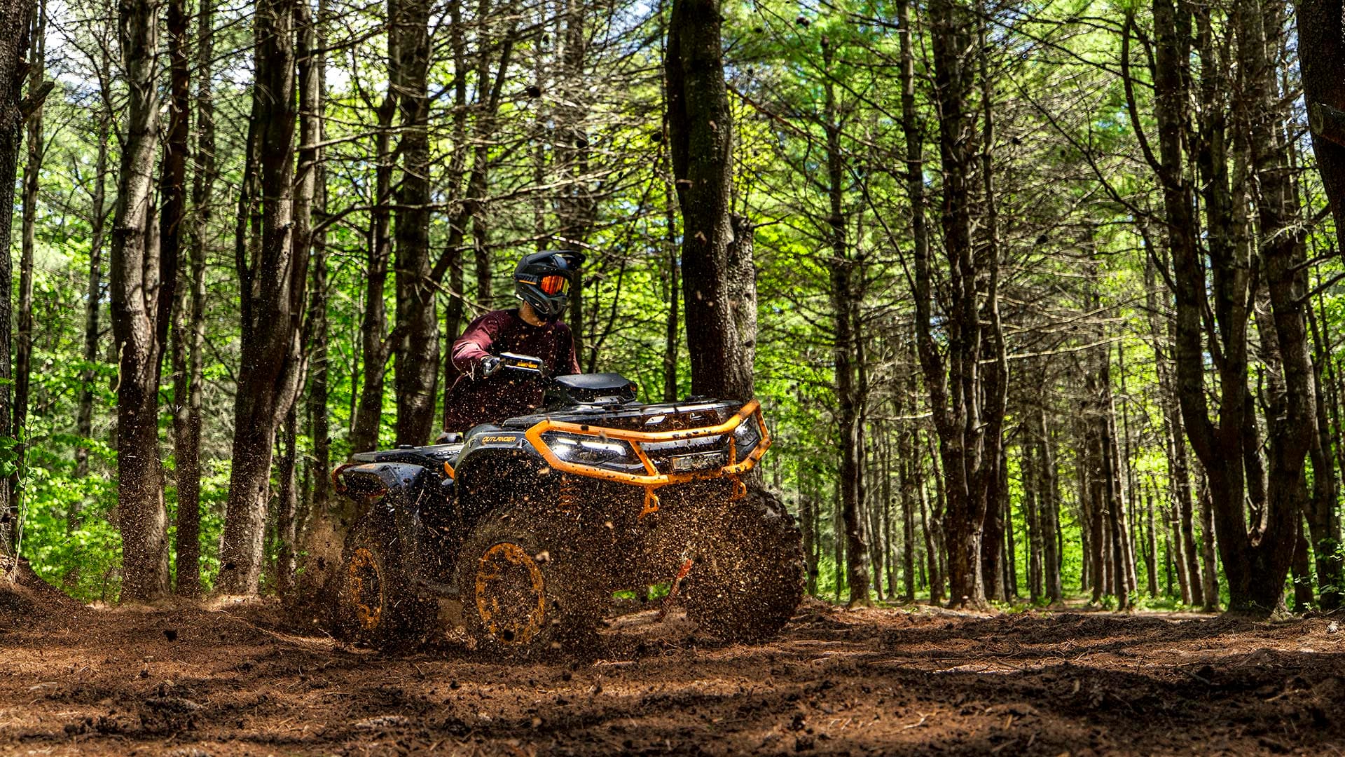 Outlander XT-P на лесном маршруте