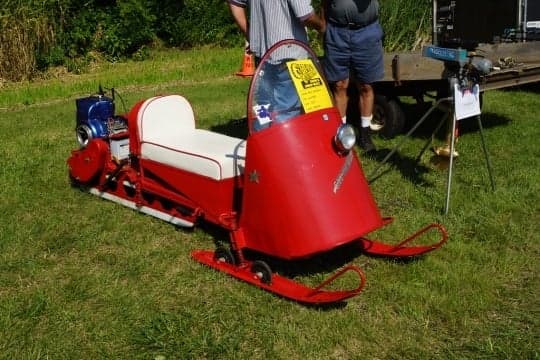 Polaris Sno-Traveler 1963 года на выставке в Миннесоте.