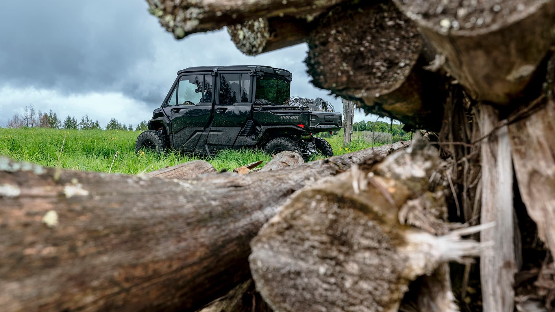 Defender MAX Lone Star CAB HD11 с грузом в кузове, модельный год 2026.